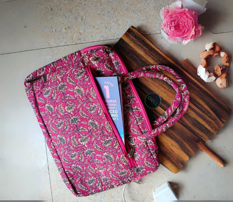Delilah Printed Laptop Bag 16